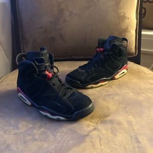 Retro Jordan 6 “blk rd”